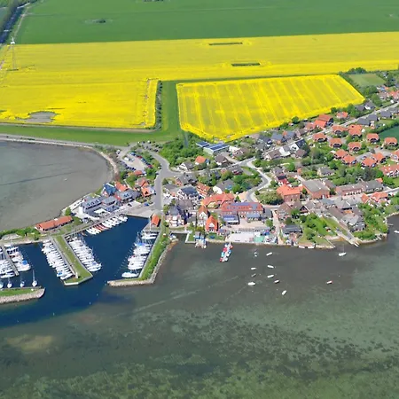 Апартаменты Ort Lemkenhafen 